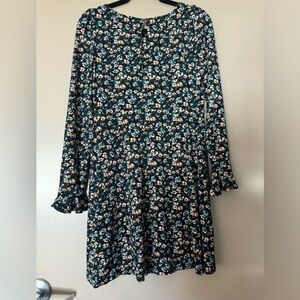 Free People Blue Floral Printed Long Sleeve Dress. EUC